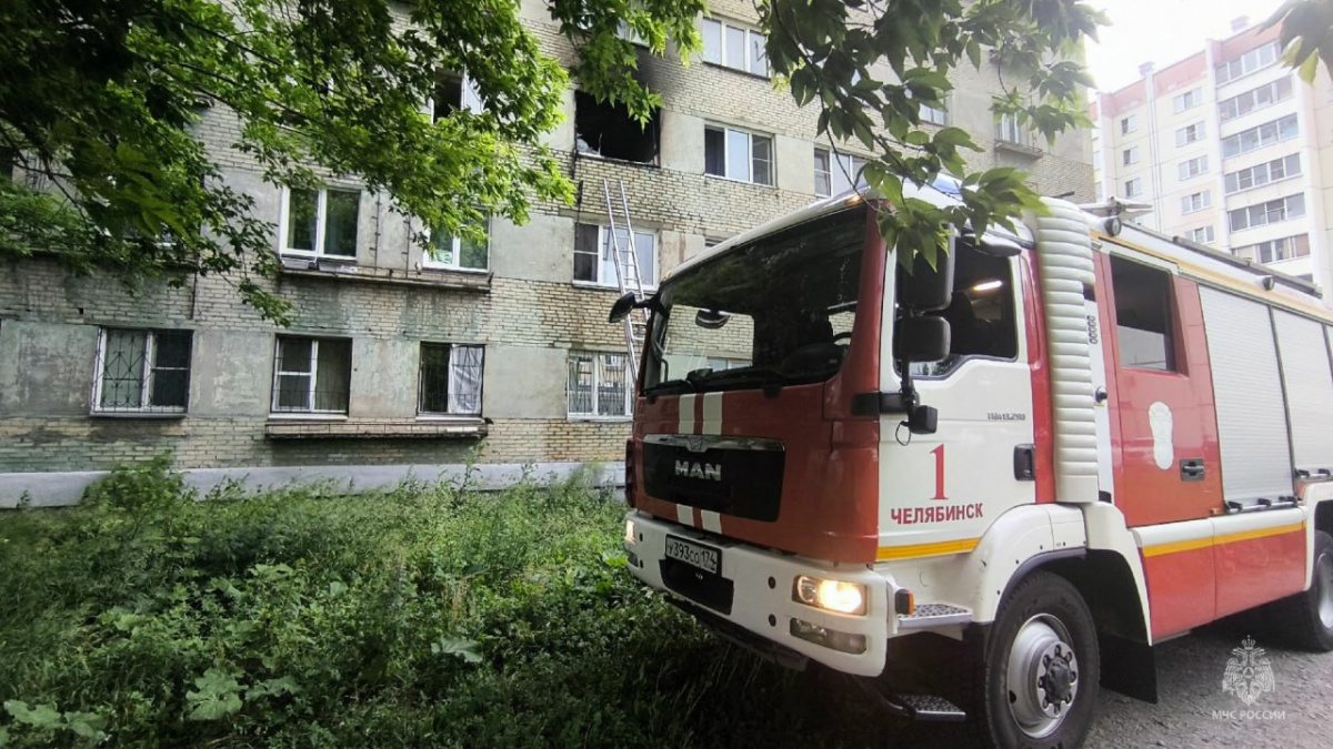 Мужчина погиб при попытке спастись из пожара в Челябинске*