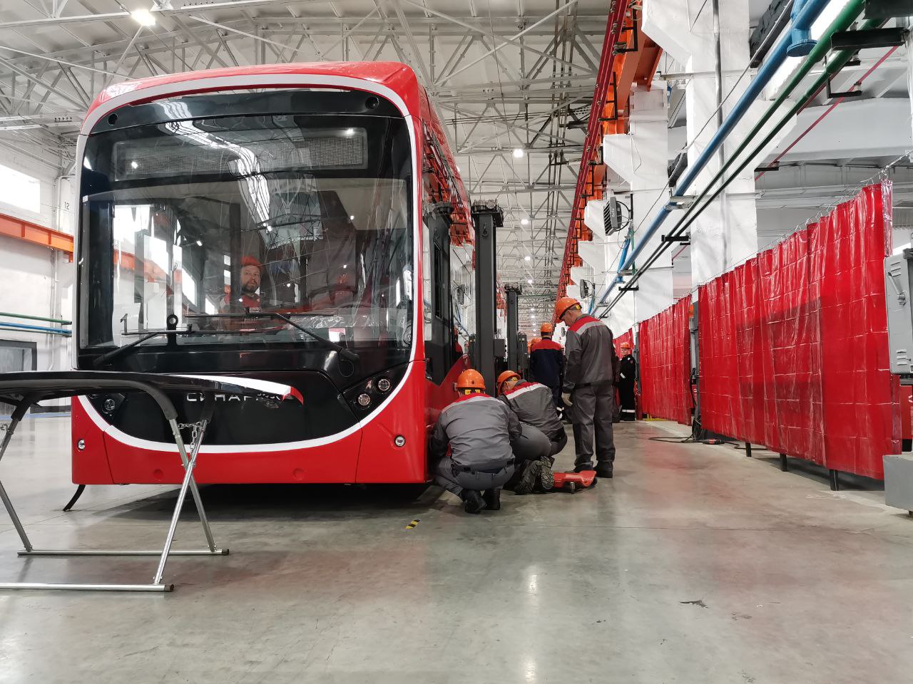 Алексей Текслер запустил производство новых троллейбусов и электробусов для Челябинска