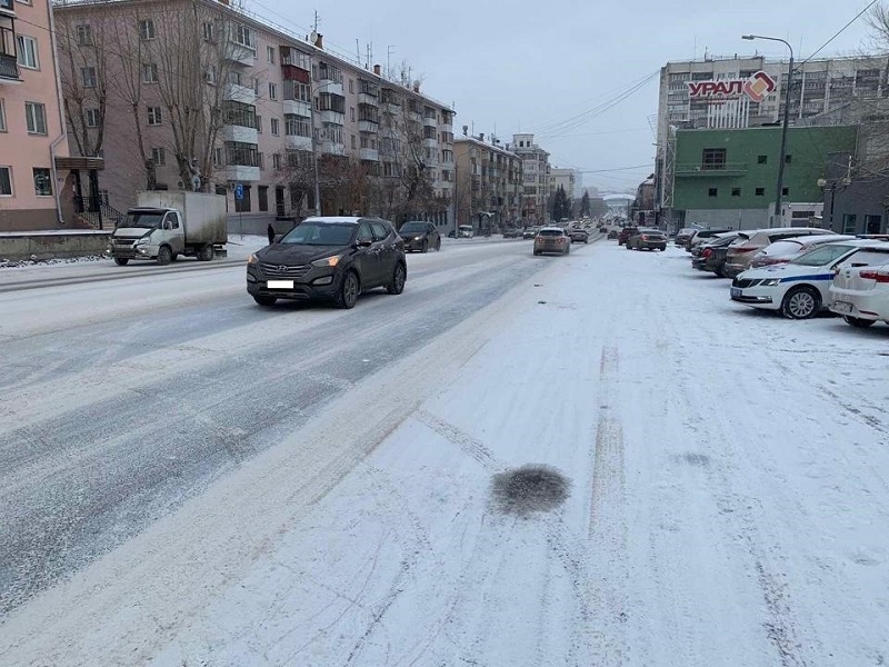 В Челябинске женщина скончалась в больнице после наезда иномарки