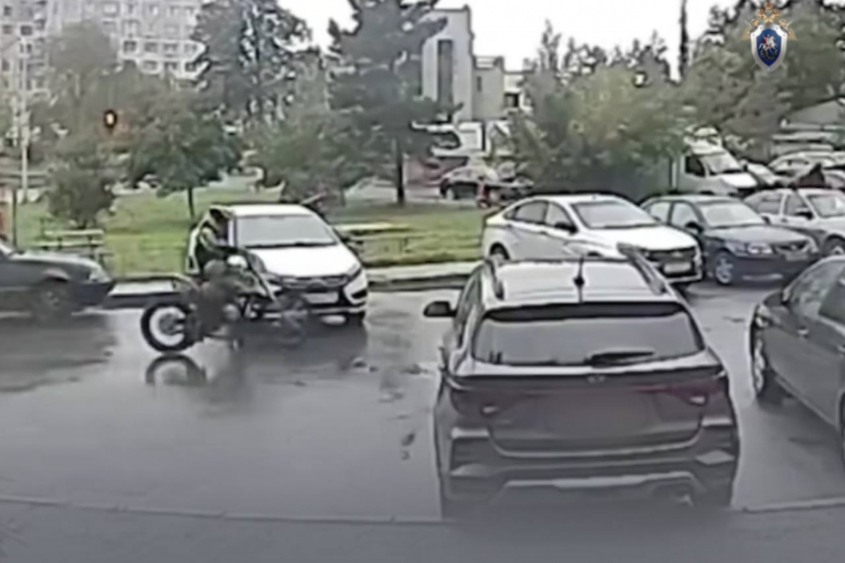 СК возбудил уголовное дело после наезда питбайкера на мальчика в Челябинске*