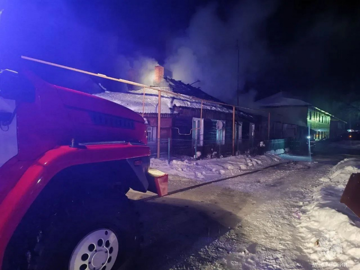 Семилетняя девочка погибла во время пожара в Челябинской области*