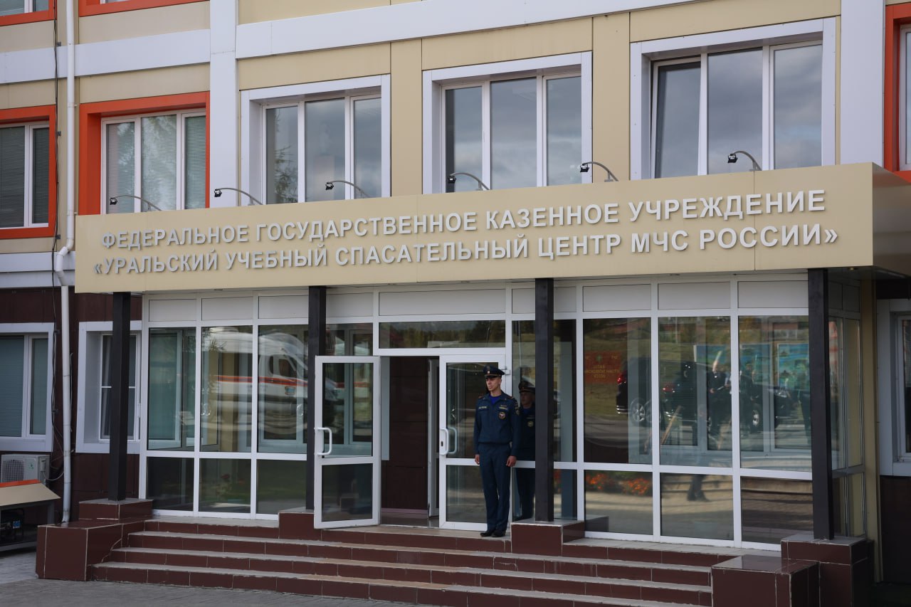 Робототехника для МЧС: Александр Куренков оценил инновации Челябинской области