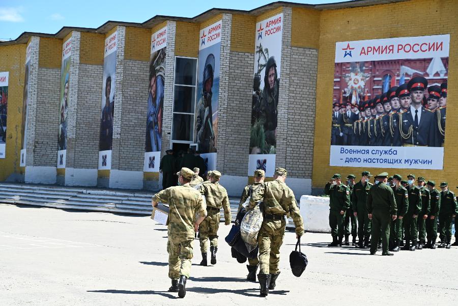 Южноуральцам рассказали об особенностях отбора на службу по контракту*1