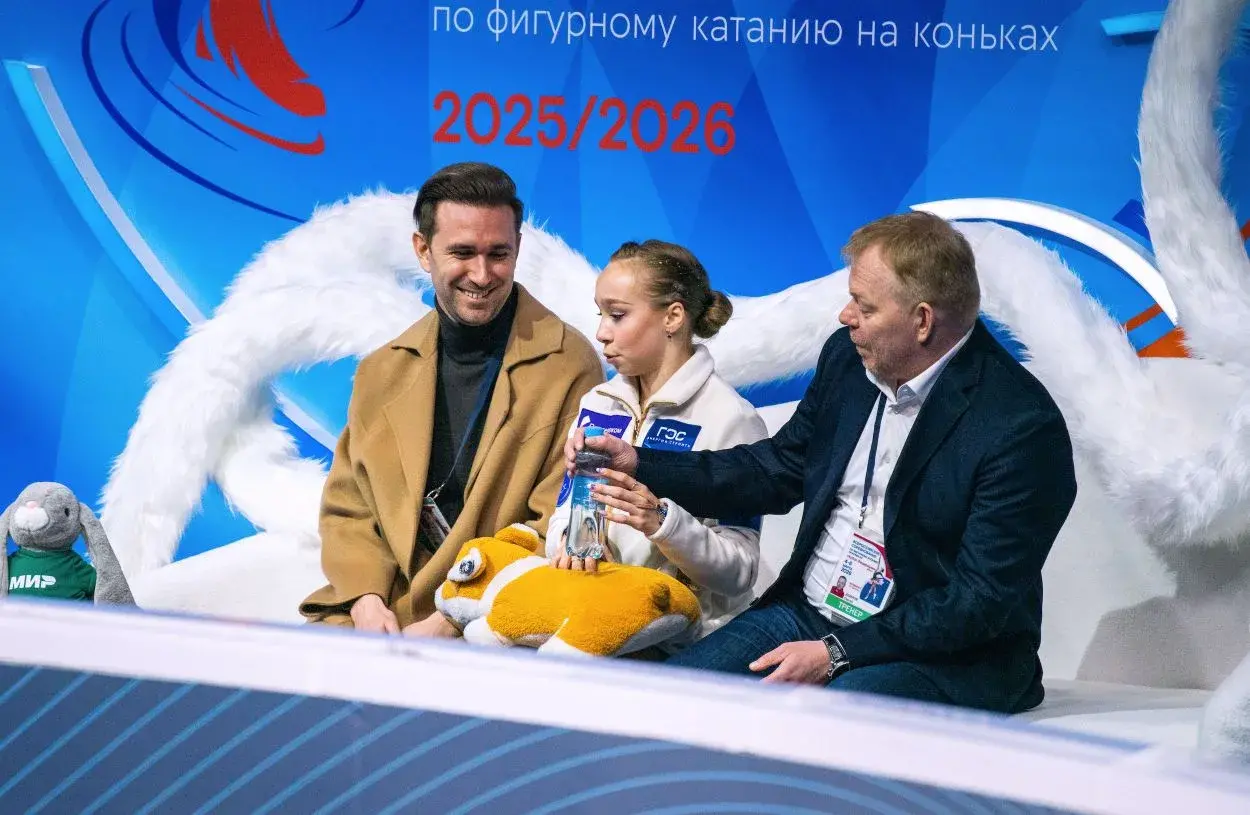 Двоеглазова и Гуменник возглавили турнирную таблицу Финала Гран-при в Челябинске