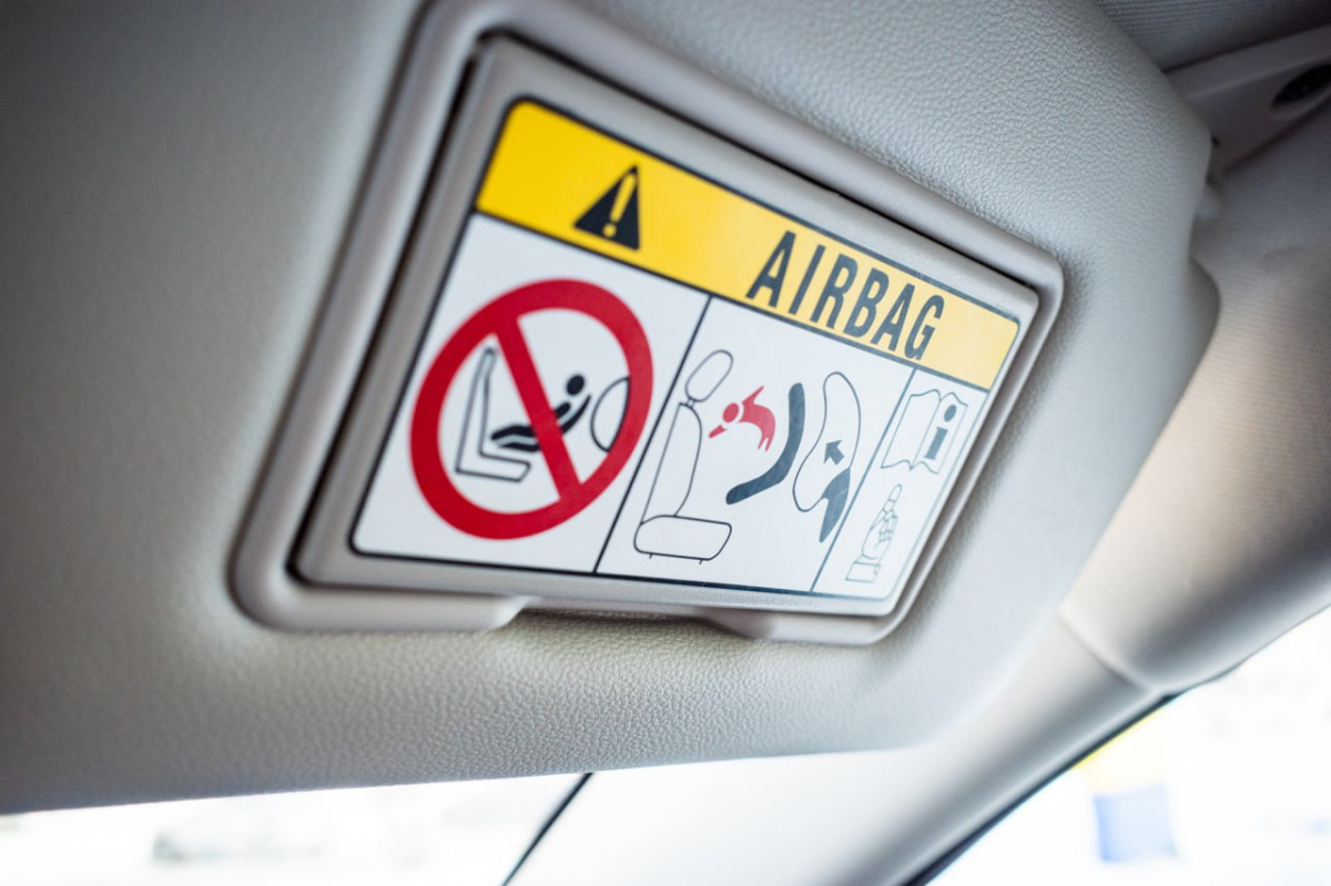 Сотрудники ГАИ проведут рейд возле школ и детских садов Челябинска*1