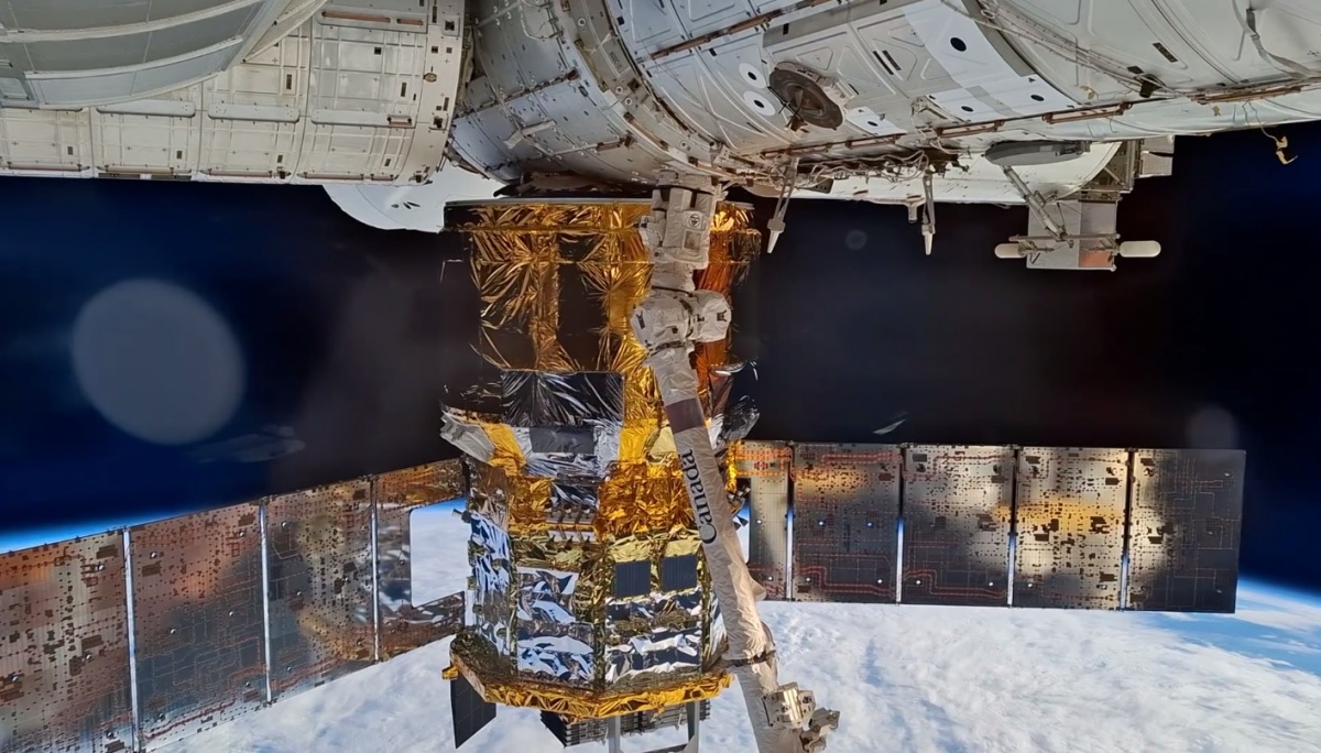 Челябинский космонавт запечатлел редчайшее событие на МКС*
