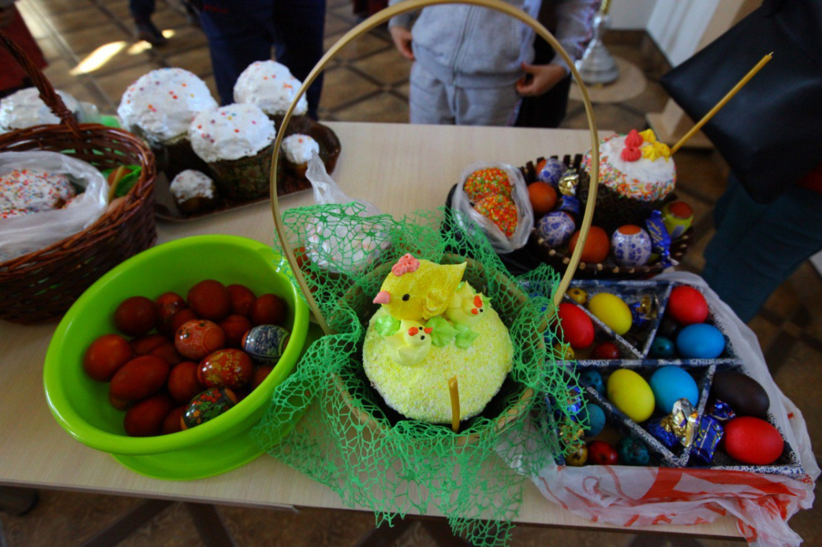 Готовимся к Пасхе: где и когда в Челябинске можно освятить куличи*1