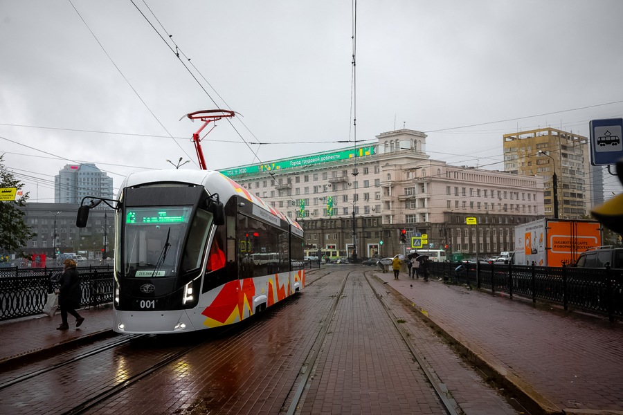 В Челябинске изменили места для остановки трамваев по улице Цвиллинга