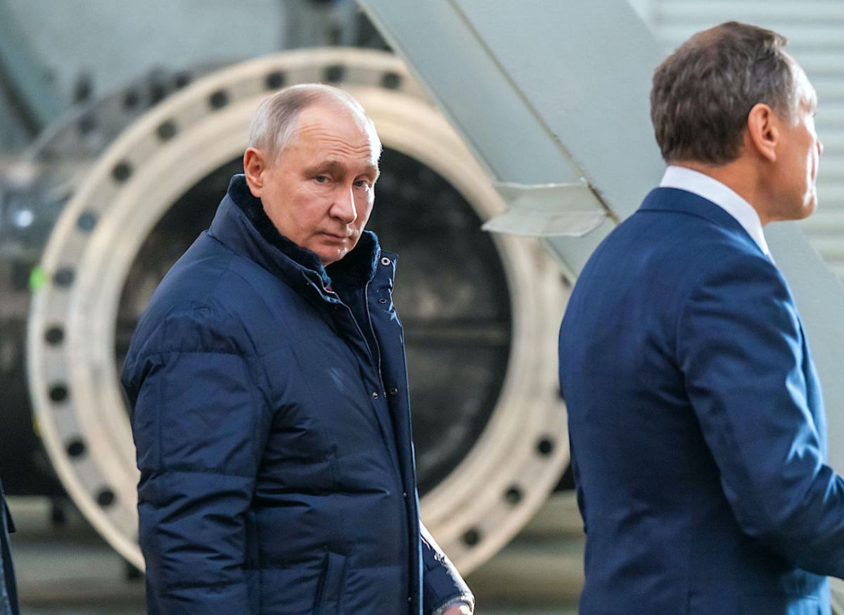 Путин отметил наградами металлургов и многодетные семьи из Челябинской области*
