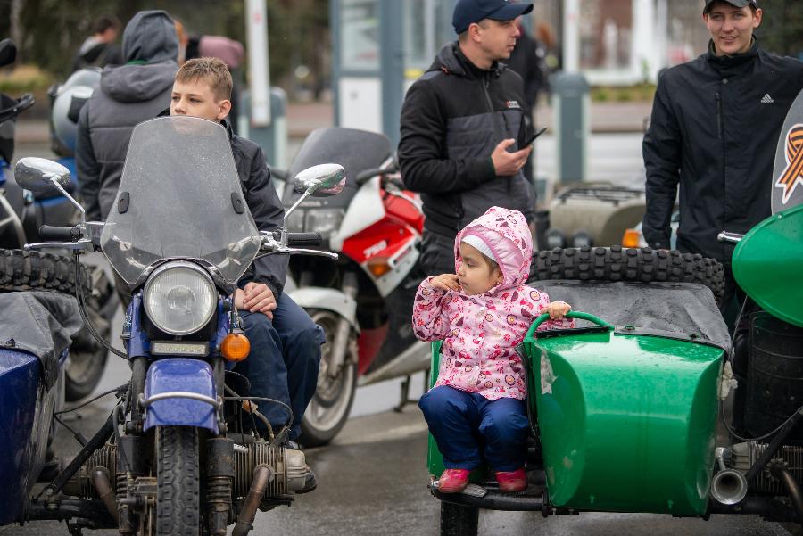 Подросток на мотоцикле и его пассажир пострадали в ДТП в Челябинской области*1