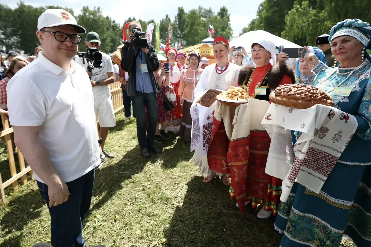 Алексей Текслер приехал на юбилейный Сабантуй в Челябинской области
