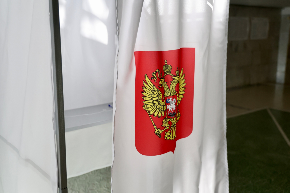 К середине второго дня выборов в Челябинской области явка на ДЭГ достигла 74%*