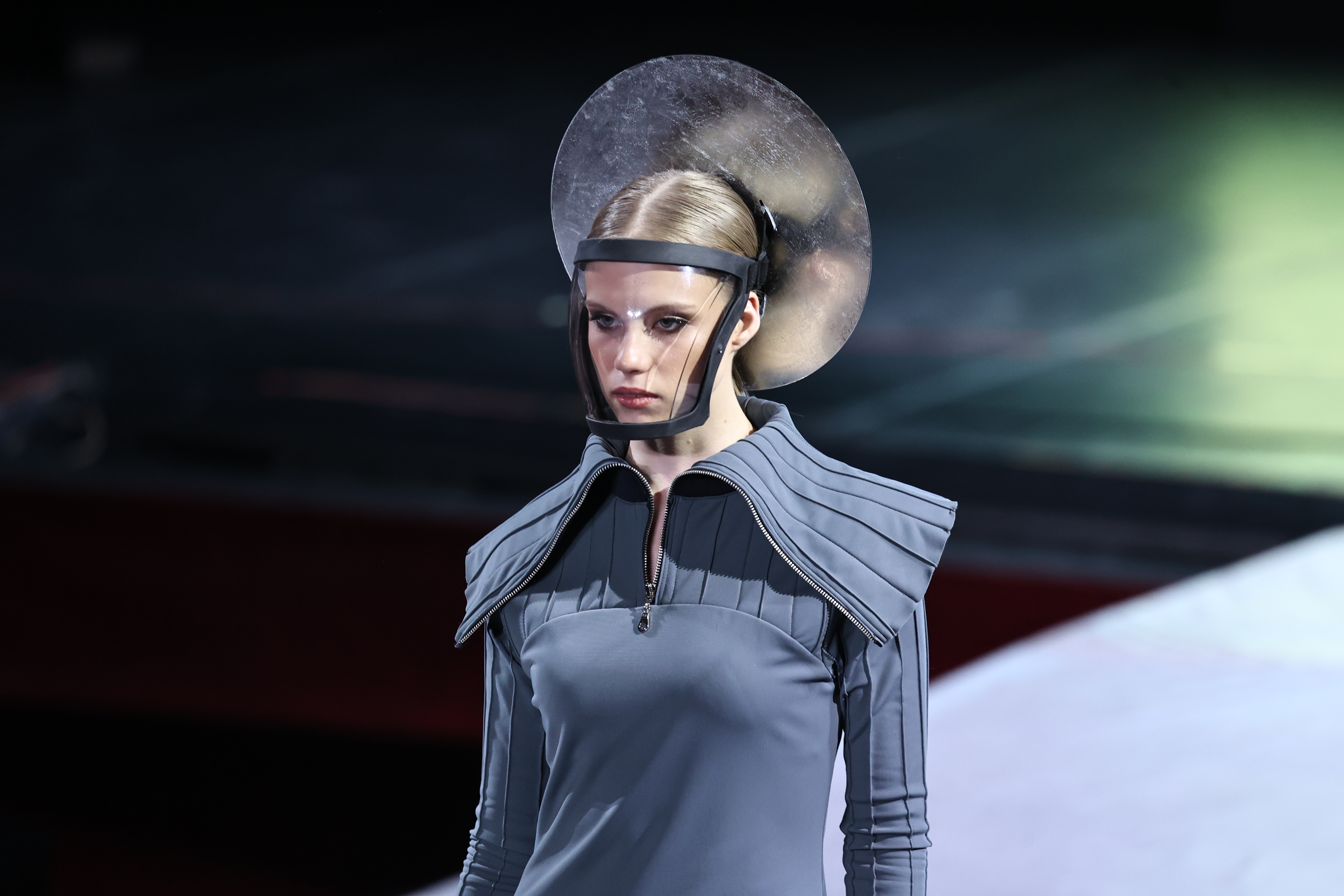 Дефиле челябинских випов затмило топ-моделей на показе мод «Платье города-2026»