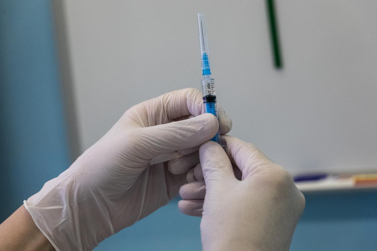 Вспышка гепатита А привела к вакцинации 420 школьников из Магнитогорска