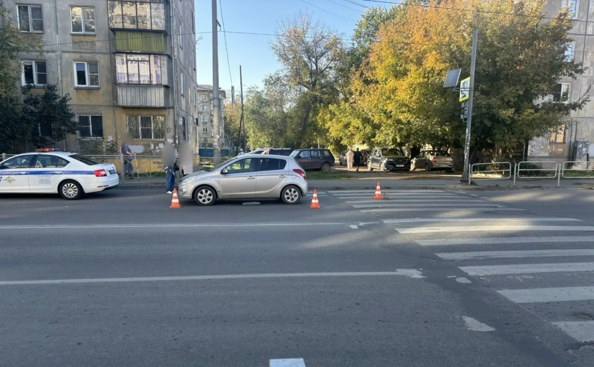15-летняя школьница попала под колеса иномарки в Челябинске*