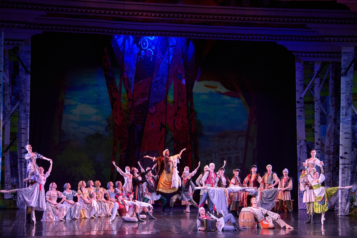 Челябинский театр оперы и балета подводит итоги 68-го сезона*