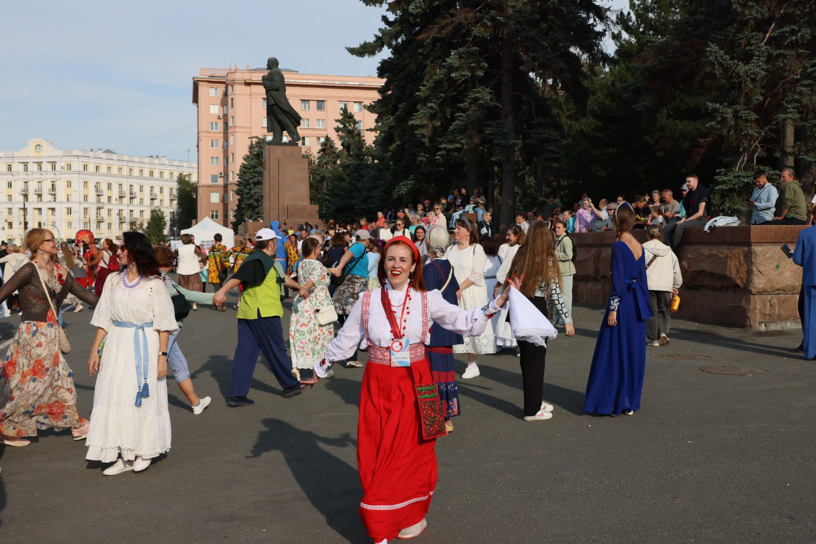 В Челябинске прошел масштабный фестиваль «Хороводы России»