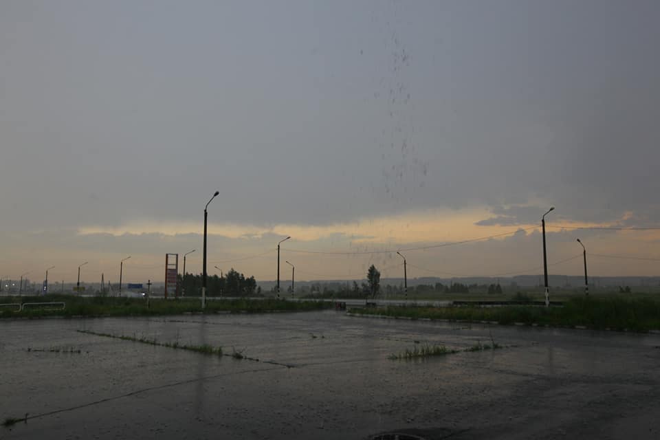 Штормовой ветер, ливни и град накроют Челябинскую область в субботу*1