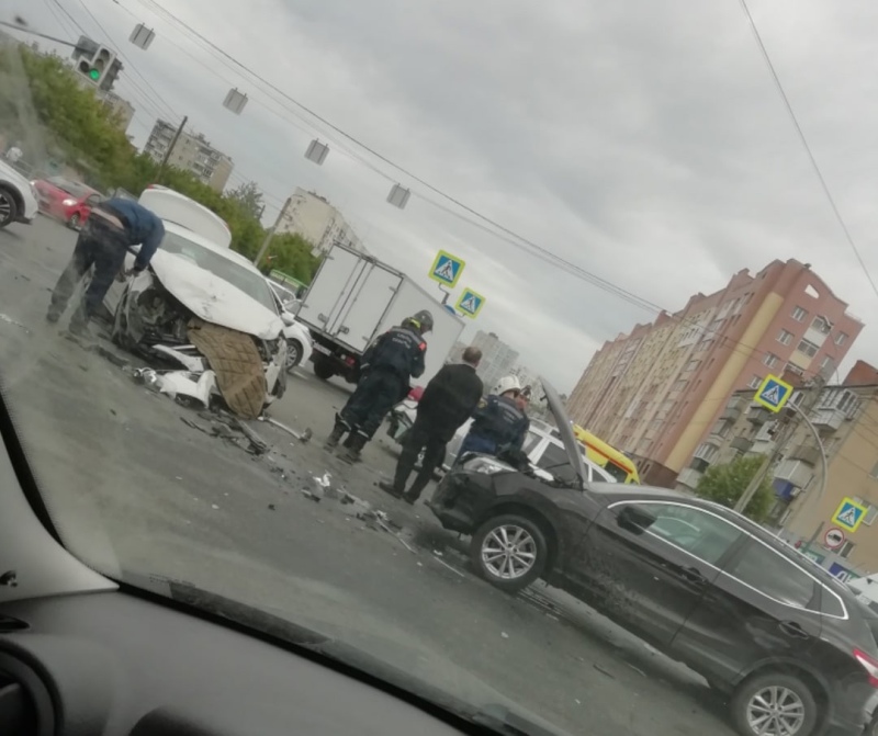 В массовом ДТП в Ленинском районе погиб один человек
