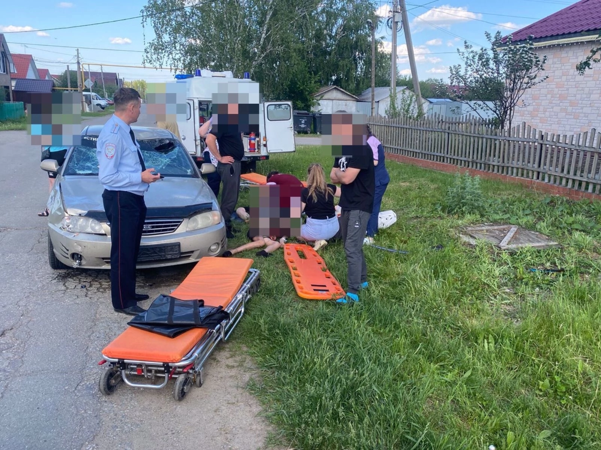 Подростки на мопеде попали в серьезную аварию в Челябинской области │  Челябинск сегодня