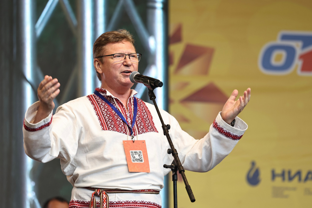 Два челябинских деятеля культуры получили награды от президента*