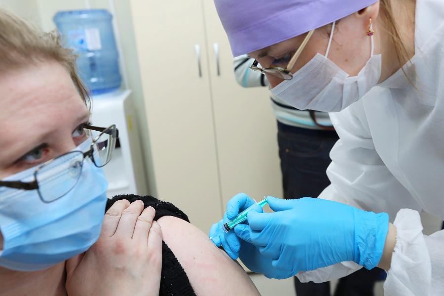 В Челябинской области началась сезонная вакцинация от гриппа