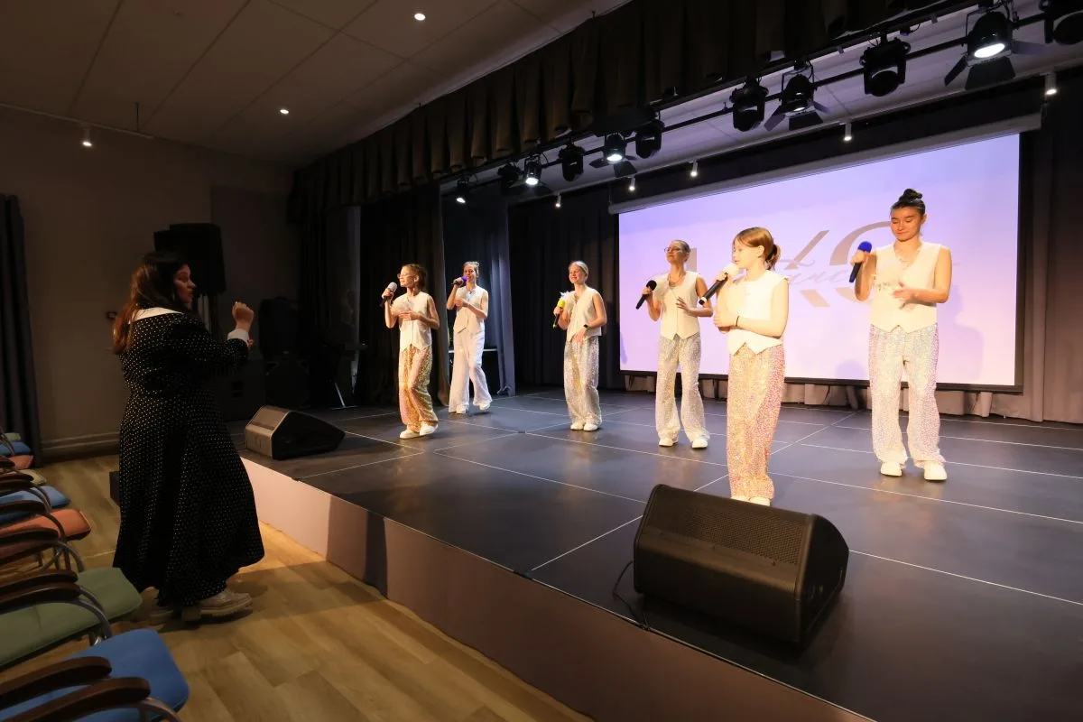 Культурный центр с залом-трансформером и летней сценой открыли в Челябинске