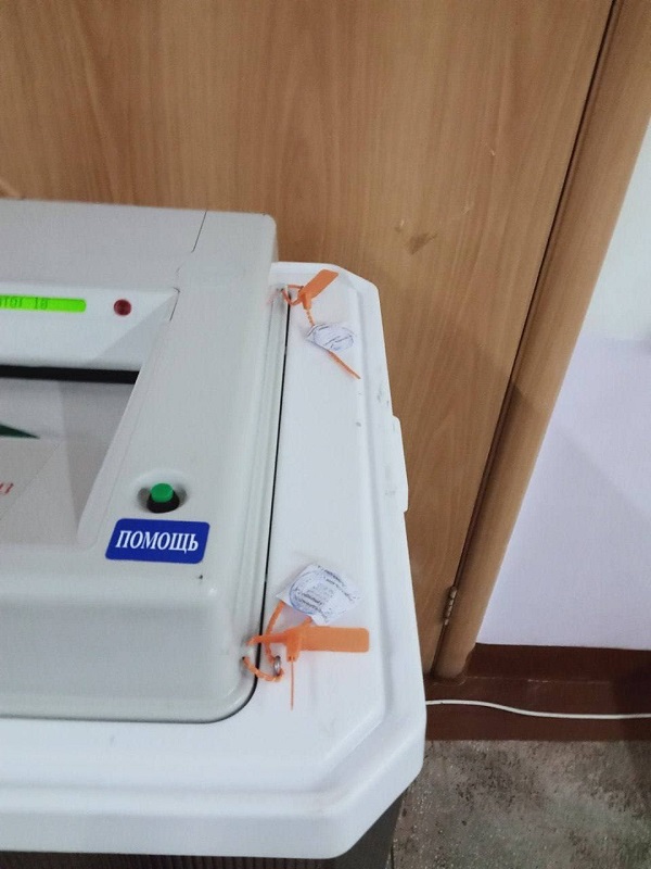 В Челябинске опровергли фейковый вброс о пломбах на урнах для голосования