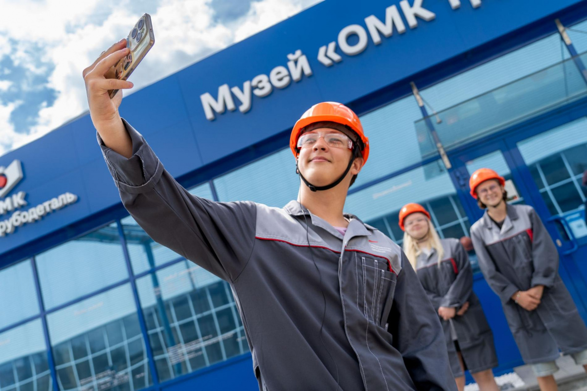 Челябинский завод помог открыть инженерный класс в школе Новосинеглазово*