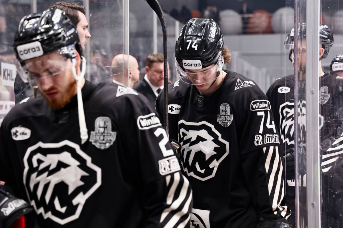 Воспитанник челябинского хоккея Кравцов уже вернулся в Россию*1