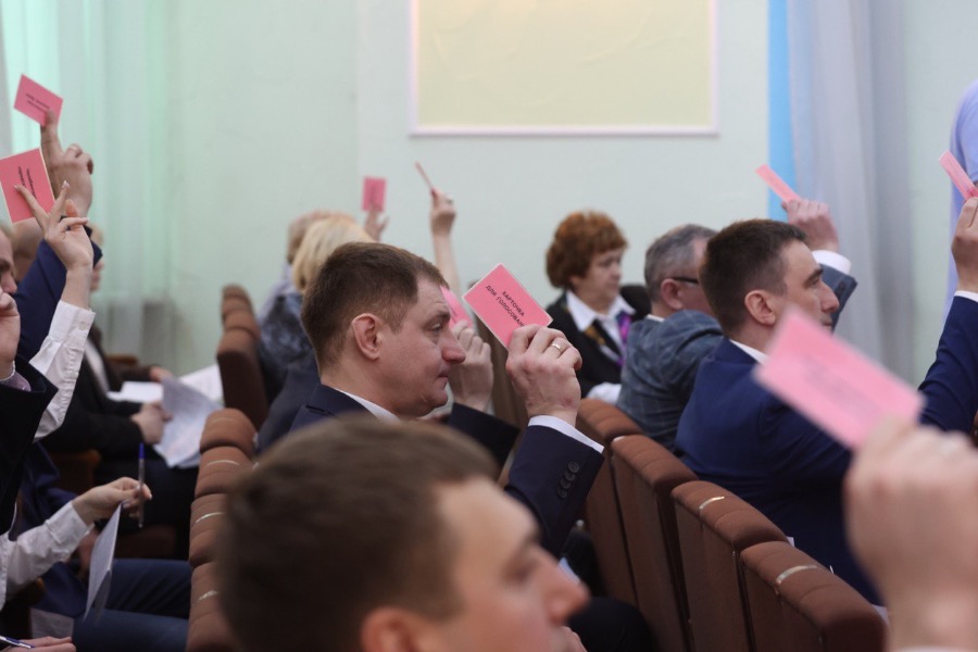 Депутата Гордумы Челябинска отправят в отставку за пропуски*1
