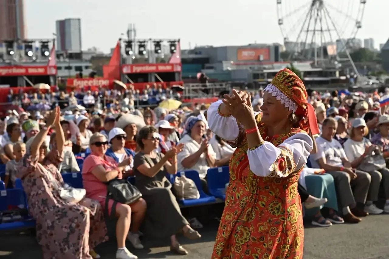 Приплыли: река Миасс стала одной из площадок фестиваля «Русское поле» в Челябинске