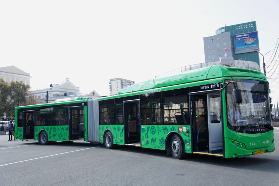 Новые автобусы-«гармошки» вывели на маршрут №64 в Челябинске*