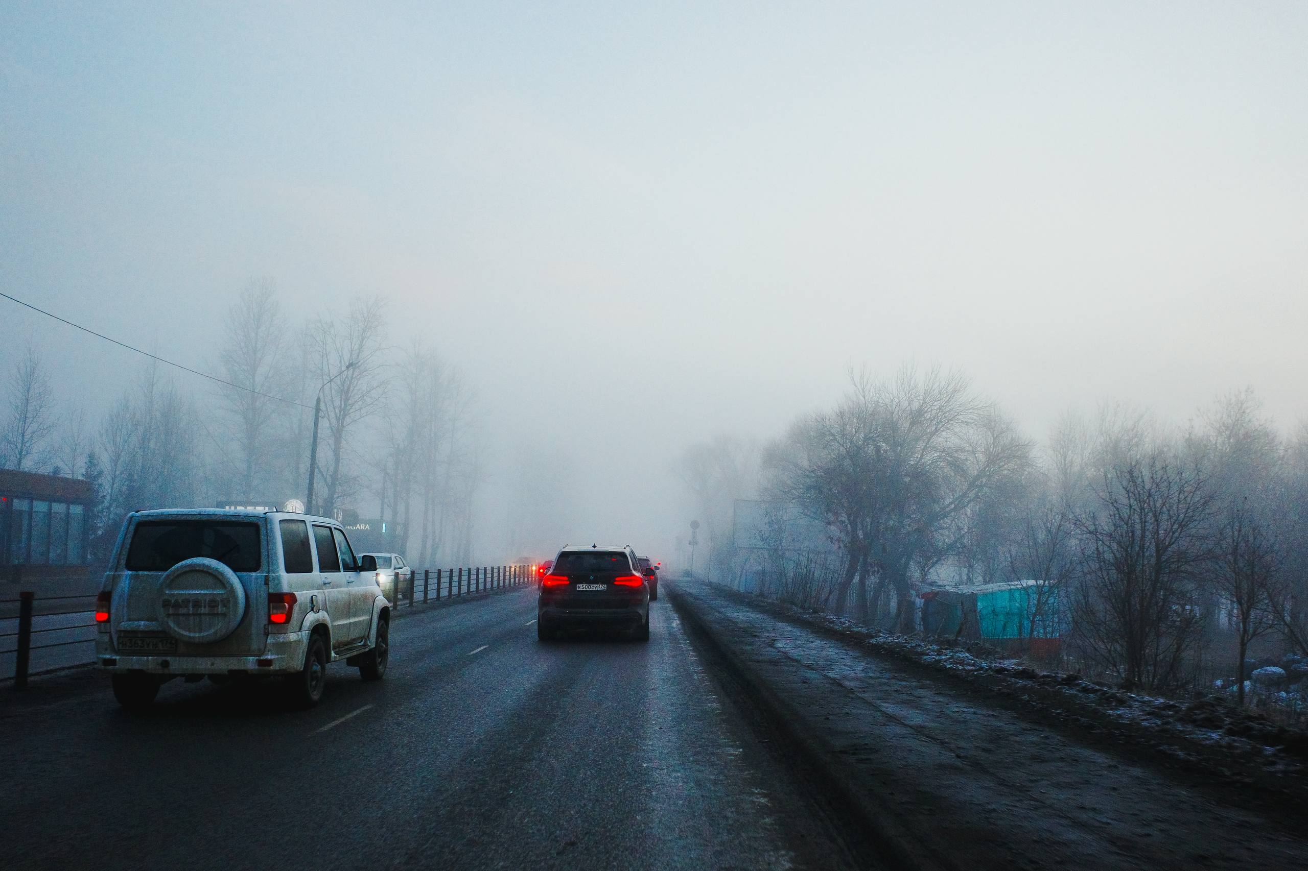 Утро в Челябинске началось с тумана и фантастического рассвета