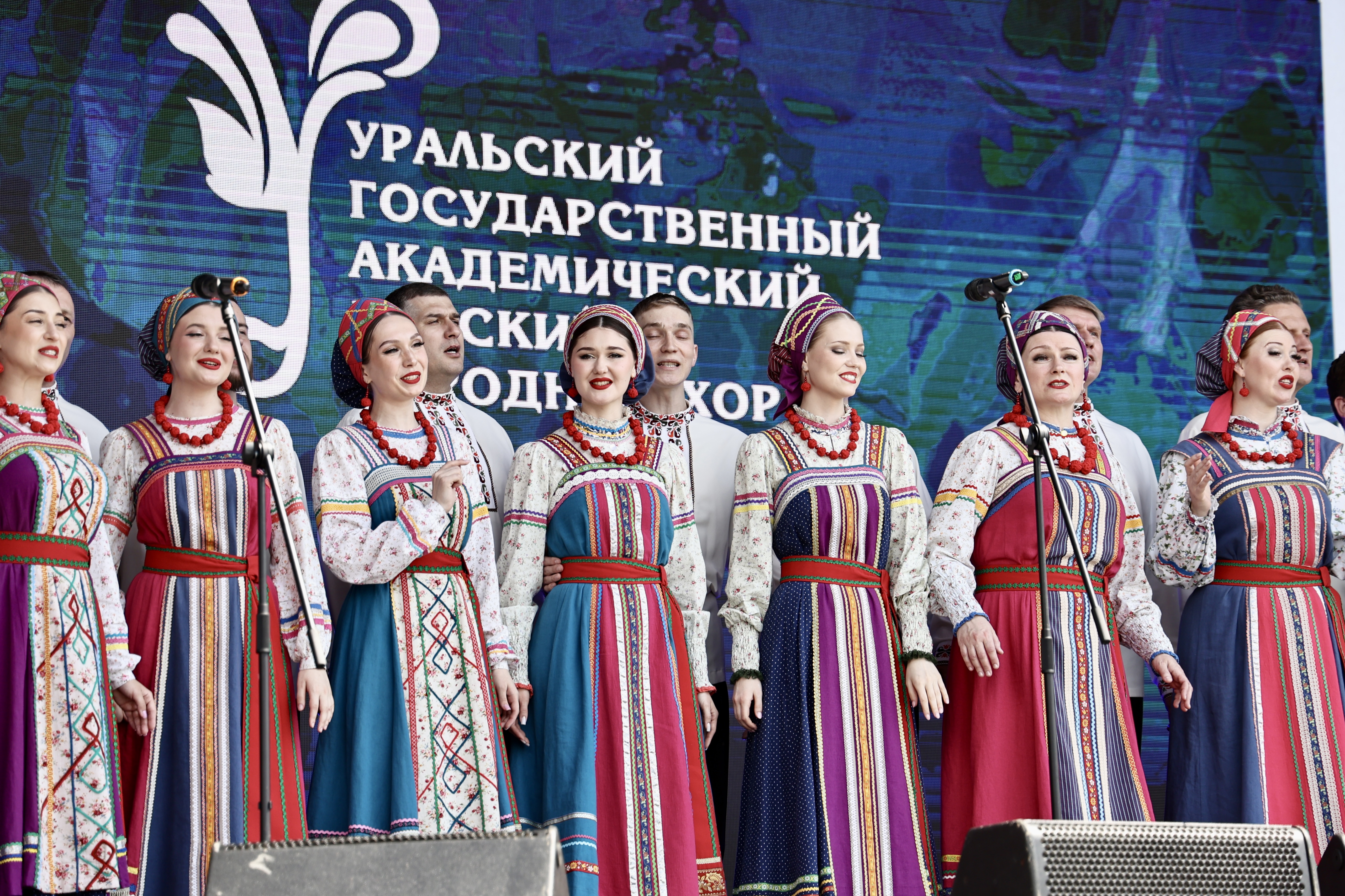 Грандиозный праздник у собора: лучшие фото Дня славянской письменности в Челябинске