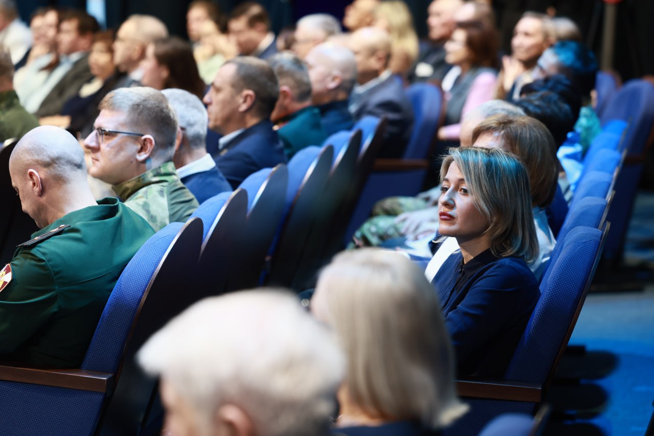 Кого пригласили на прямую линию с губернатором Алексеем Текслером
