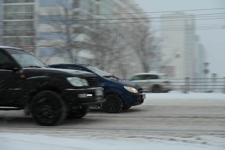 Мужчина пострадал в серьезном ДТП в снегопад в Челябинске*1