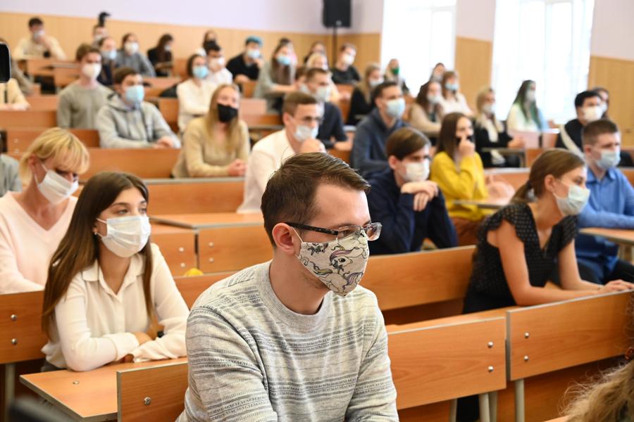 Челябинские студенты стали активнее проходить вакцинацию