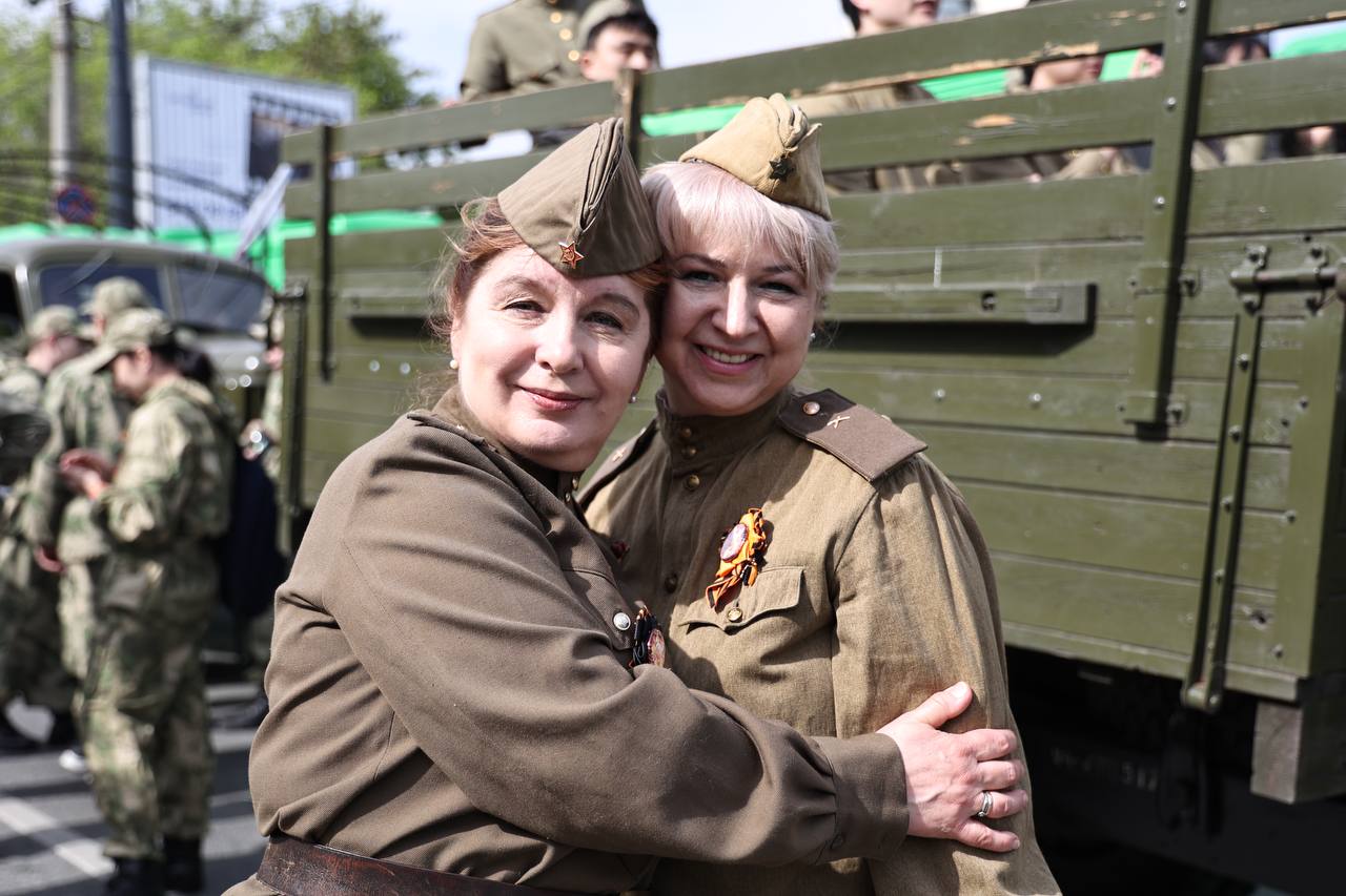 Парад Победы в лицах: эмоциональный фоторепортаж из сердца Челябинска