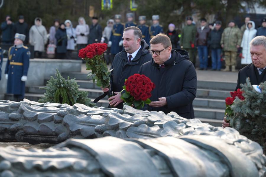 Алексей Текслер почтил память павших героев в День неизвестного солдата*