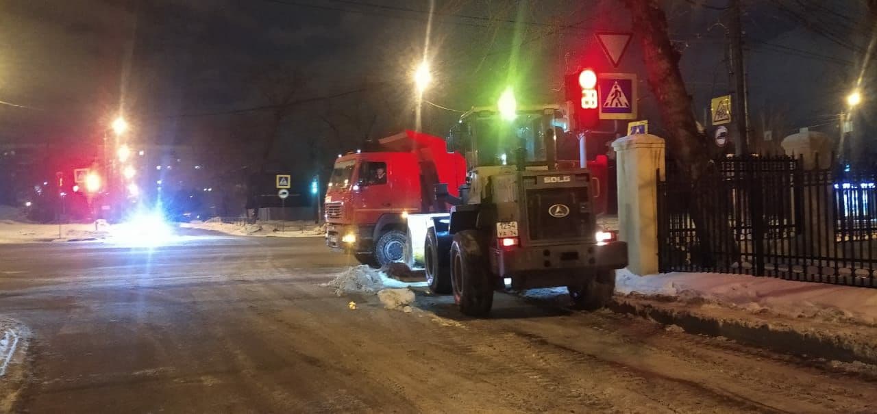 Из Челябинска за ночь вывезли более 4,5 тысяч тонн снега