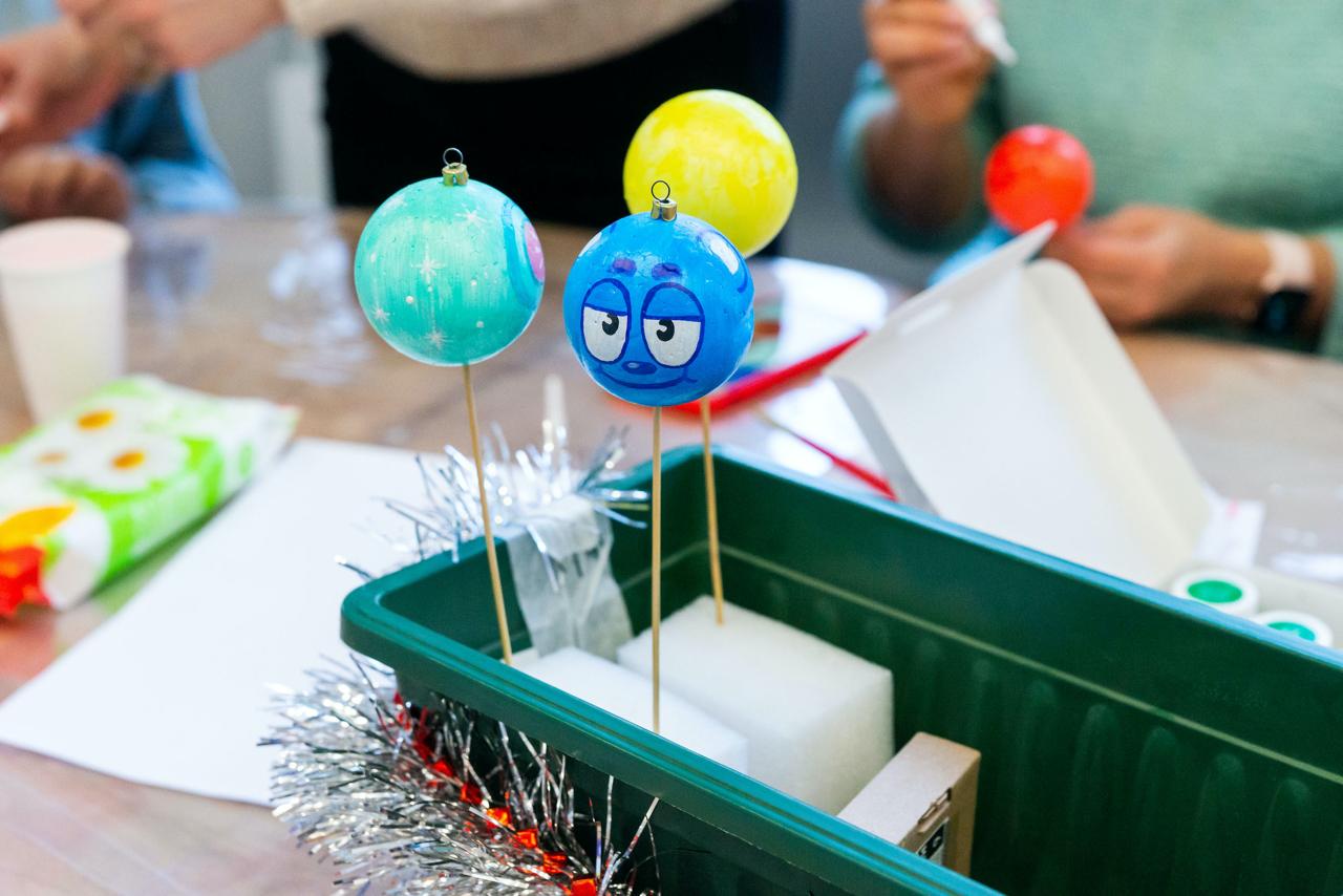 В челябинской библиотеке провели предновогоднюю творческую вечеринку