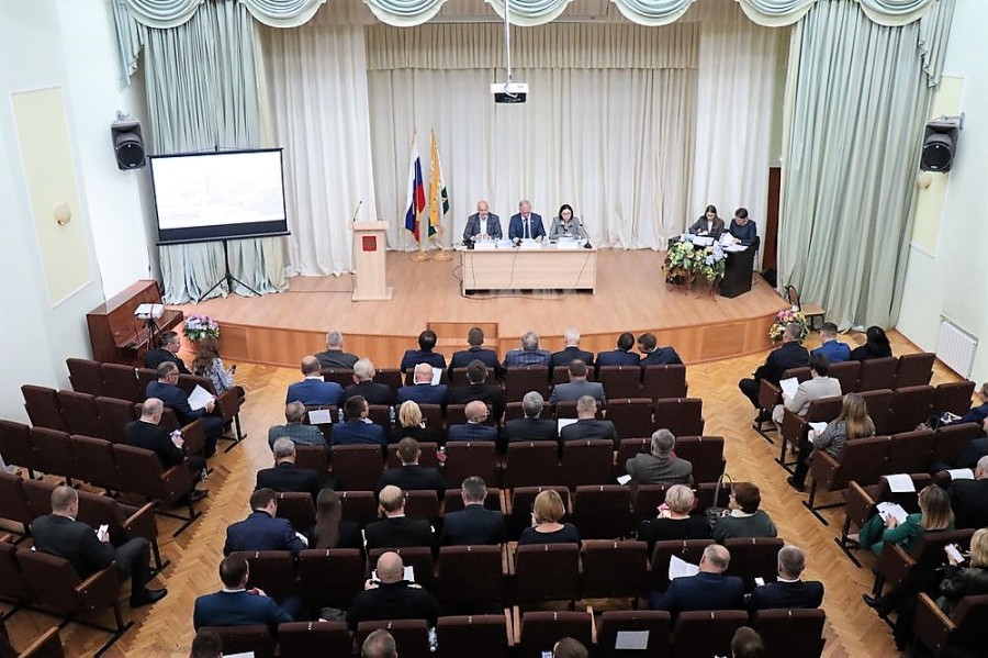 Сняли с должности председателя Контрольно-счетной палаты Челябинска*1