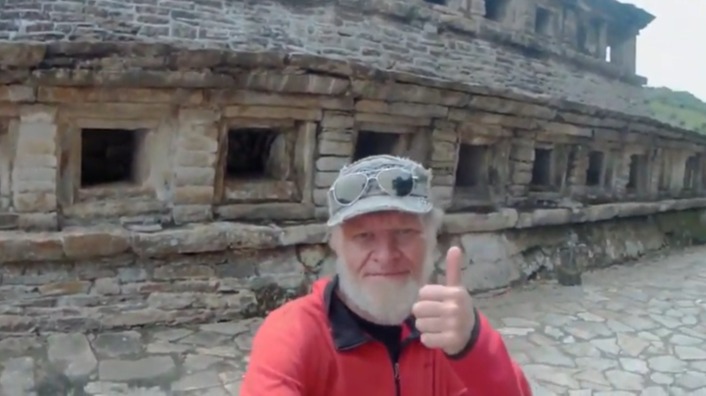 Челябинский пенсионер путешествует по миру на пенсию в 17 тысяч рублей