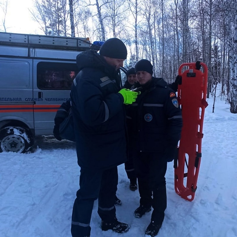 Замерзающих в метели пятерых охотников спасли от гибели в Карталинском районе