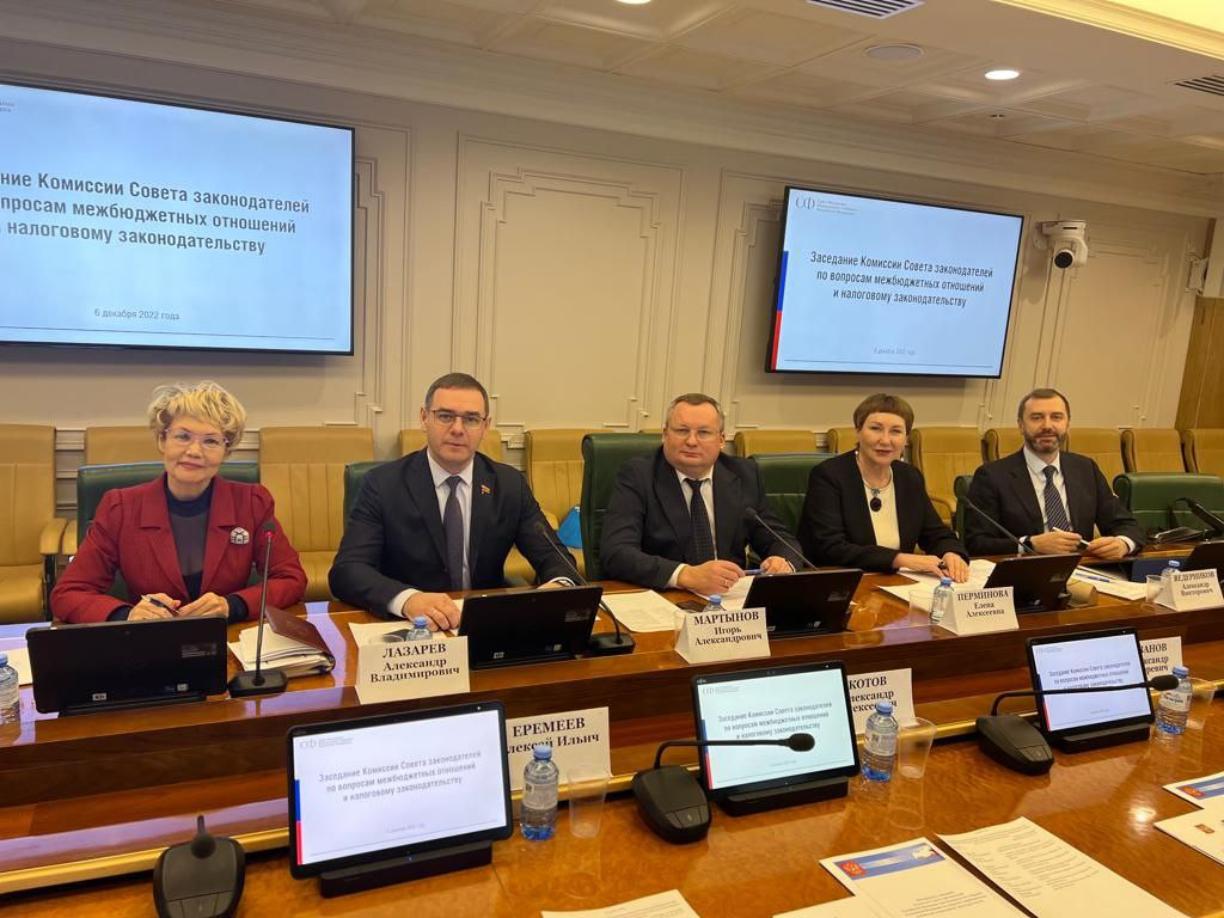 Александр Лазарев выступил с докладом на Совете законодателей России