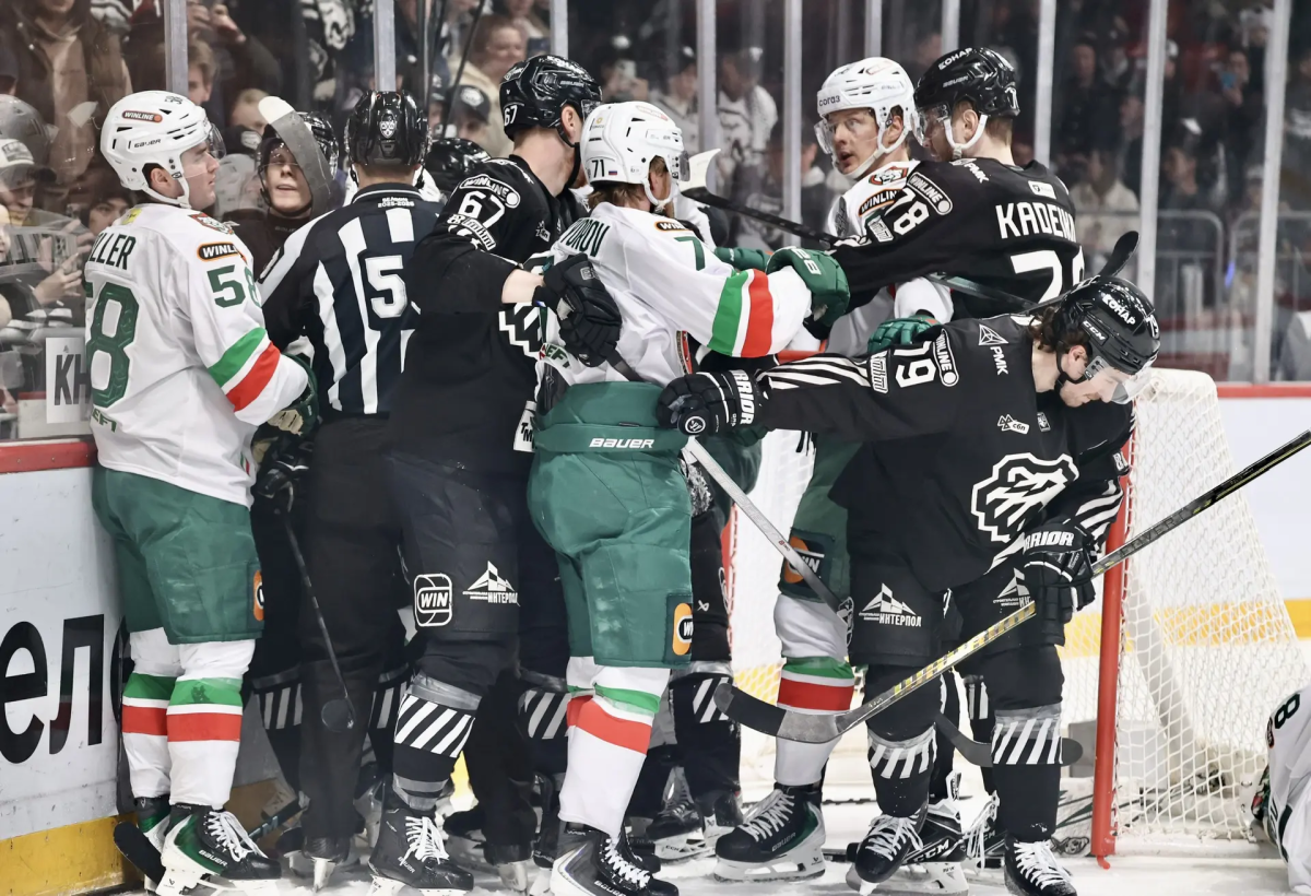 «Трактор» отложил триумф «Ак Барса» и вернул интригу в серии*