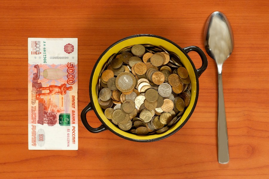 За год средняя зарплата в Челябинской области выросла до 47 тысяч рублей*1