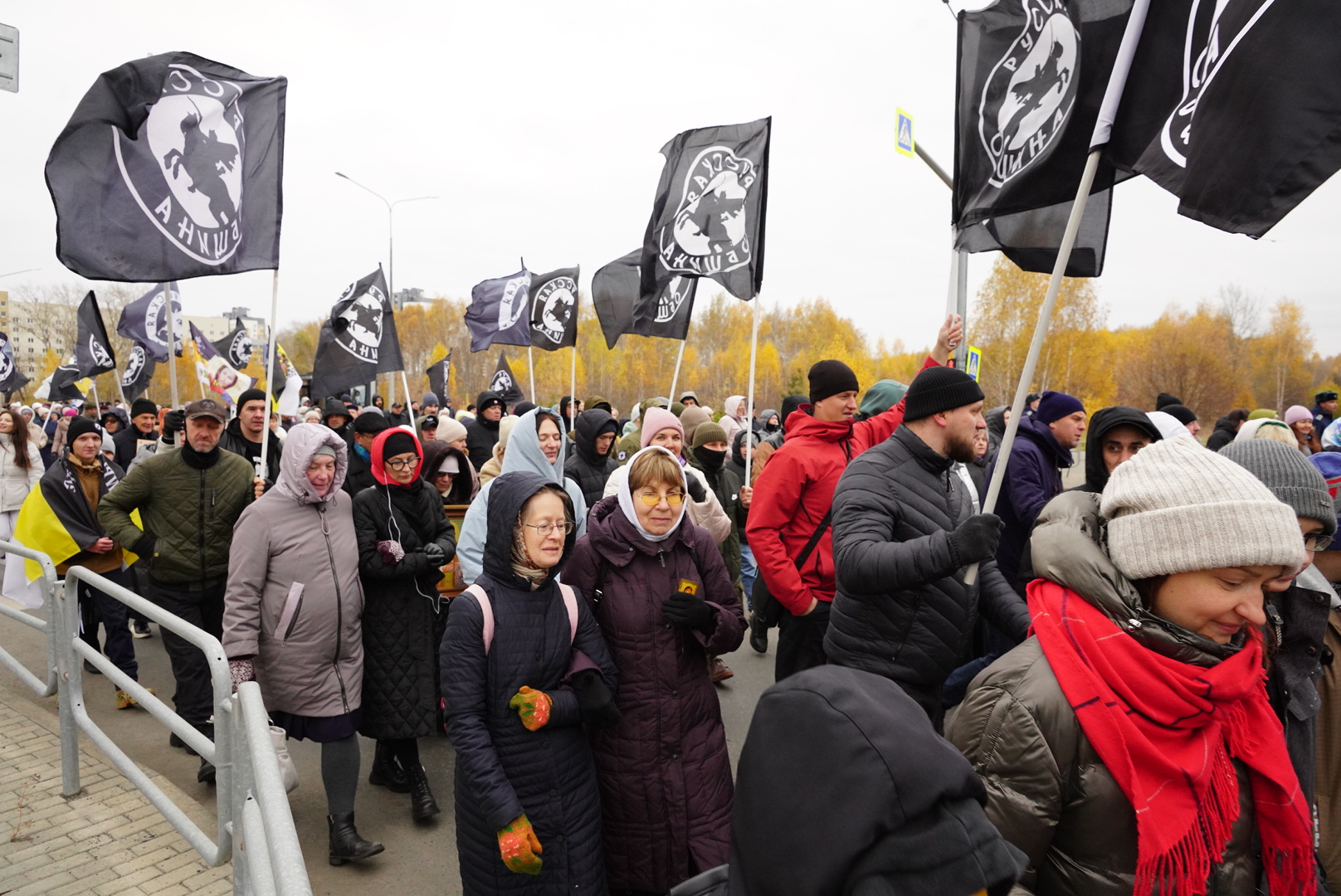 Свыше 15 тысяч челябинцев вышли на воскресный Крестный ход