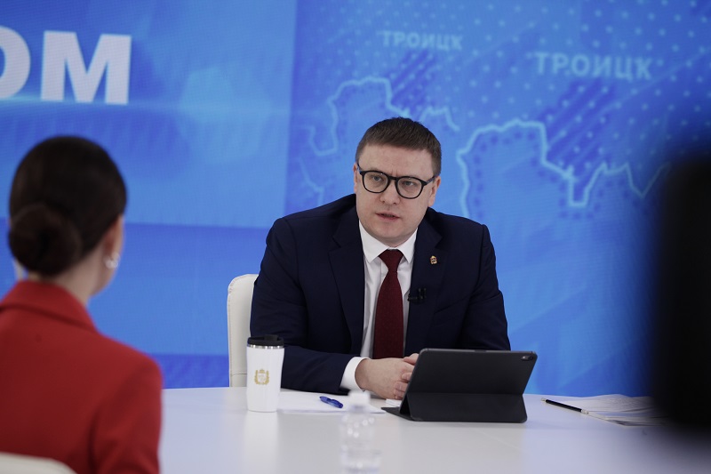 Текслер подверг критике подход к ремонту Комсомольского проспекта